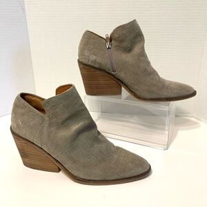 Lucky Brand Ankle Boot 9.5 M Gray Suede Leather Almond Toe Comfort Shoes Gator